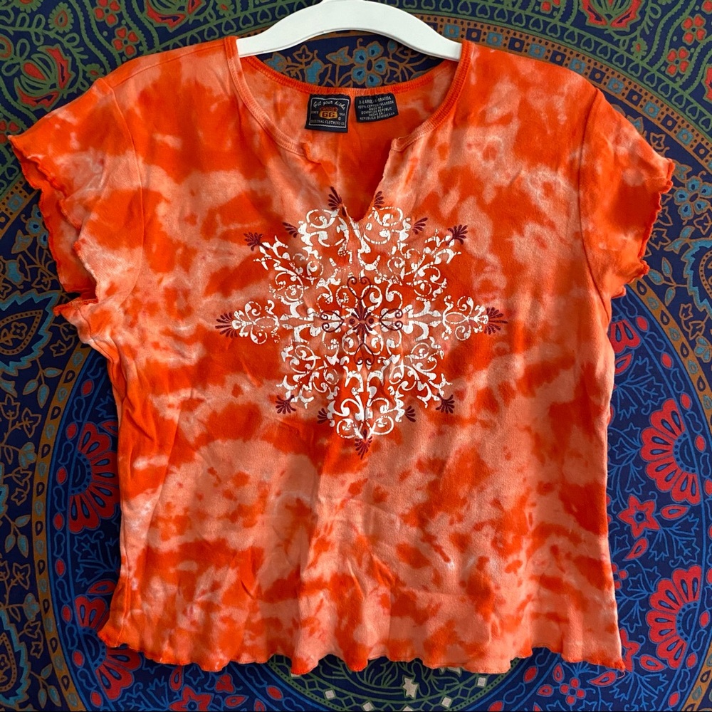 orange tie dye baby tee !!